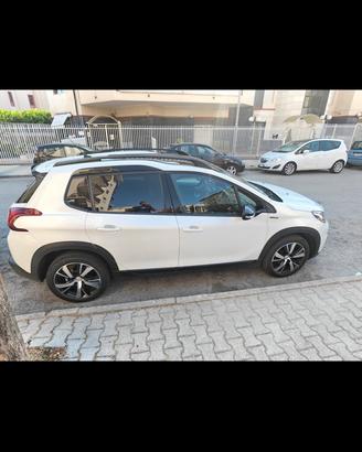 Peugeot 2008 GT line
