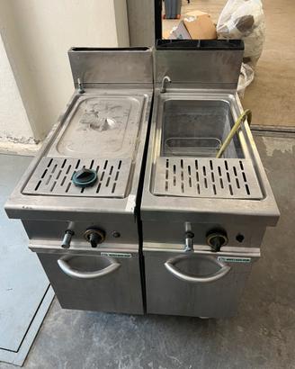 Attrezzatura per cucine professionali