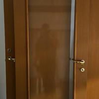 6 Porte con telaio in legno