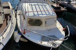 Barca doppio motore cabinata da pescatore