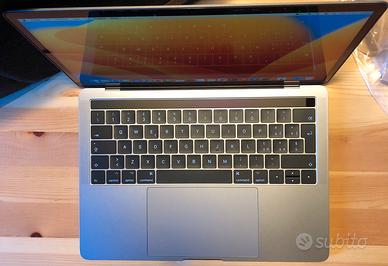 MacBook Pro 13” - 16GB RAM - 512GB SSD - Touch Bar