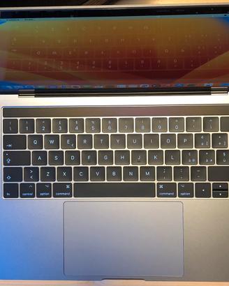 MacBook Pro 13” - 16GB RAM - 512GB SSD - Touch Bar