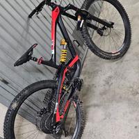 YT capra 29" tg M