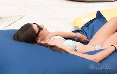 Grande cuscino , materassino, pouf da piscina
