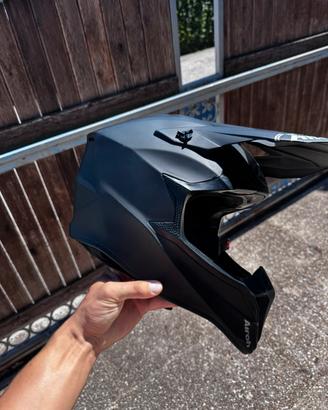 Casco Airoh Helmet