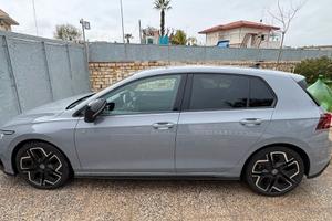 Volkswagen Golf 8 R-Line Plus 2.0- 2025