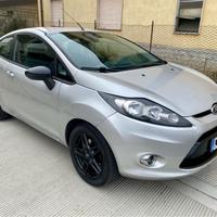 ford fiesta 1.2 benzina 11/2011 km.170.000 euro.5
