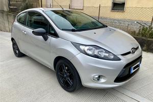 ford fiesta 1.2 benzina 11/2011 km.170.000 euro.5