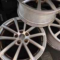 Cerchi originali Audi e gomme uniroyal