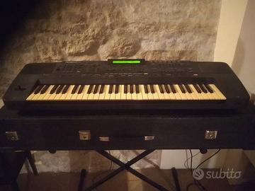 Tastiera Roland E-70