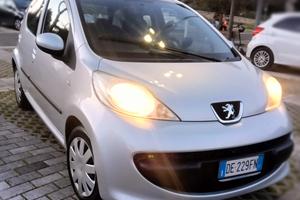PEUGEOT 107 1.0 5porte