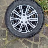 Gomme invernali Yokohama BluEarth Winter V905