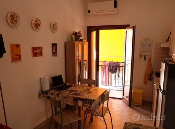 Delizioso bivani arredato in zona Tribunale - Vista 4
