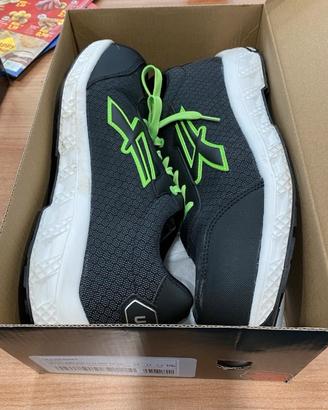 Scarpe u power