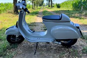 Vespa 50 special elaborata