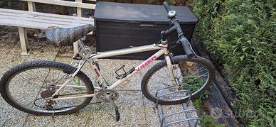 Bicicletta da ragazzo ragazza - da sistemare