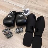 Attrezzatura per Kick-Boxing