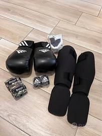 Attrezzatura per Kick-Boxing