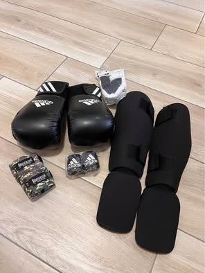 Attrezzatura per Kick-Boxing