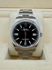 ROLEX OYSTER PERPETUAL 124300 NUOVO