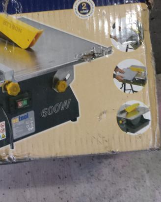 tagliapiastrelle eletrrico compreso discoper tagli