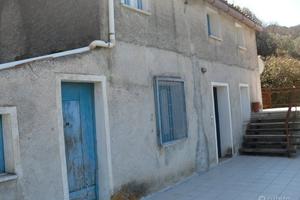 Casolare di campagna con terreno