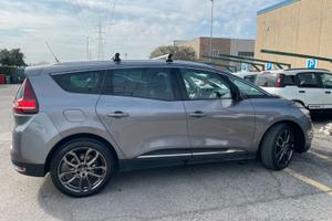 Renault Scenic dCi 8V 110 CV Energy Bus