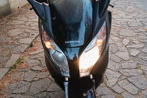 Honda S-Wing 150 ABS, iniezione, pronto all'uso!