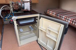 Frigo trivalente camper /barca indel