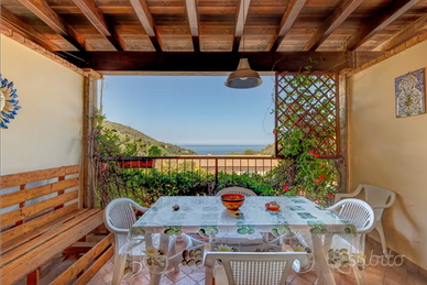 Appartamento vista mare Nisportino 4/5 posti