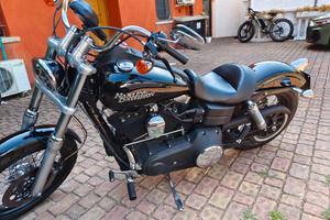 Harley Davidson dyna street bob