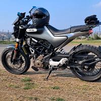 Husqvarna svartpilen 401 2020