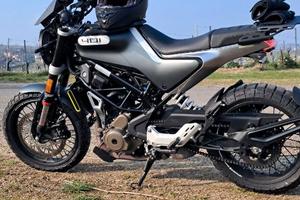 Husqvarna svartpilen 401 2020