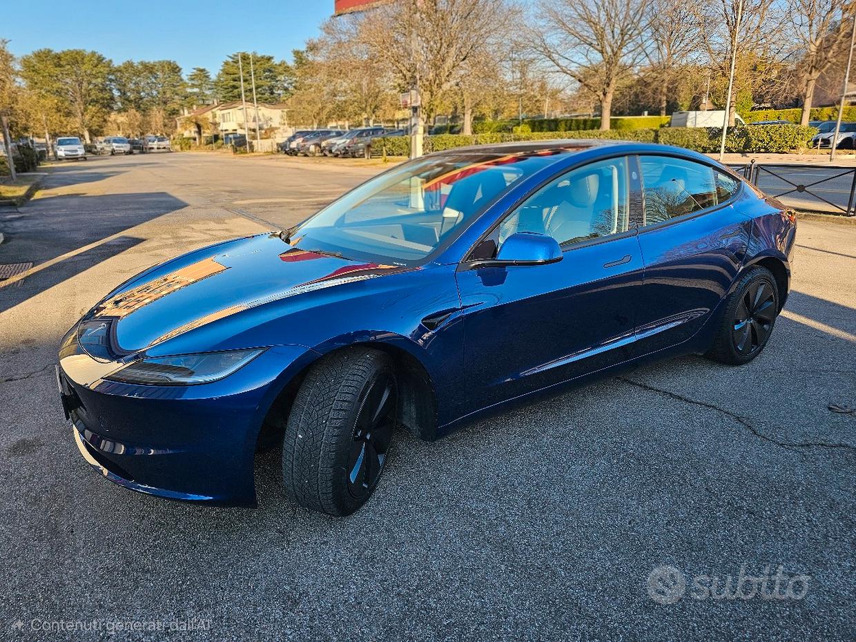 TESLA Model 3