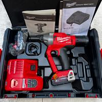 Rivettatrice 4.8 - 7.00 mm 18V Milwaukee