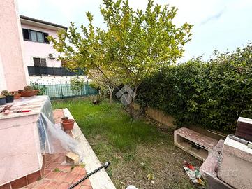 3 LOCALI A MONTEROTONDO