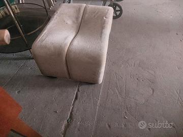 

poggiapiedi coronato b&b Italia 