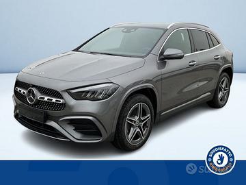 Mercedes-Benz GLA 250 E PLUG-IN HYBRID AUTOMA...
