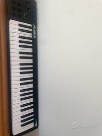 Tastiera midi alesis v49