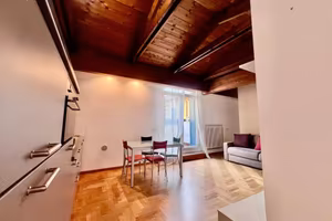 Appartamento di 60 m² con 2 locali e box auto a Ve