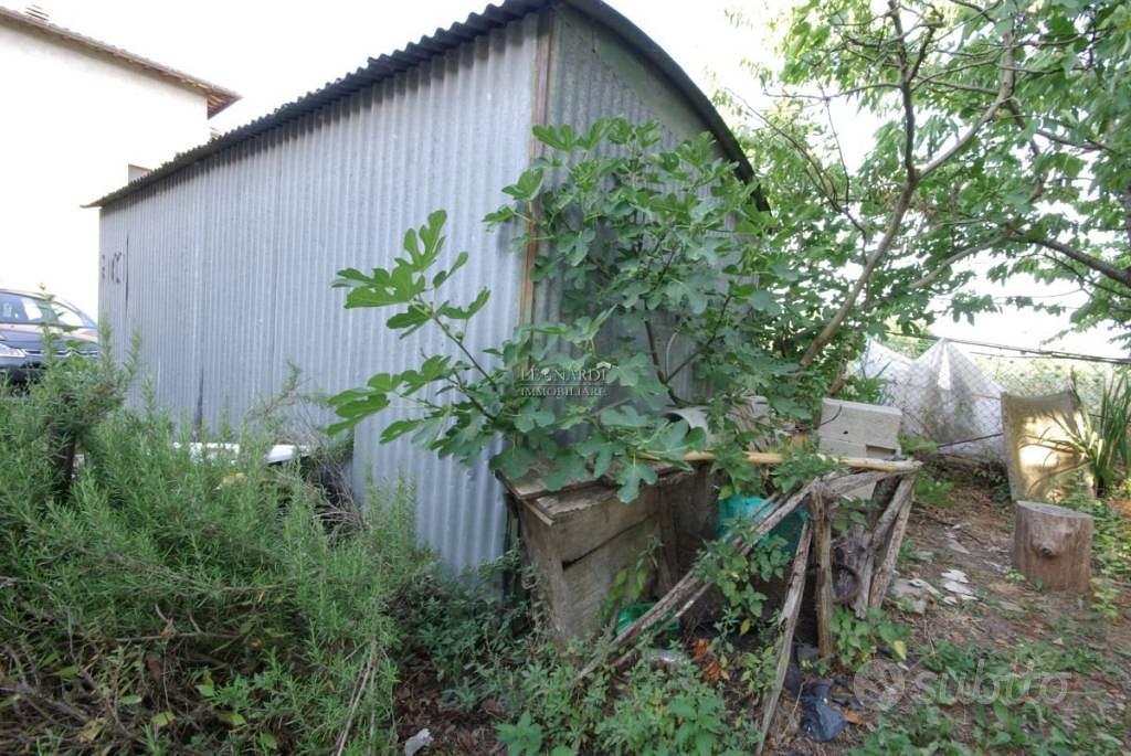 Rustico / Casale di 240 m² con 3 locali e box auto - Vista 4