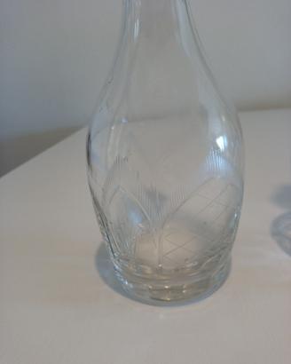 Coppia bottiglie in vetro decorato 