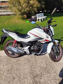 honda CB 125 f