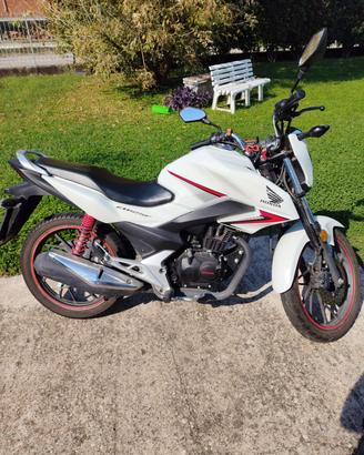 honda CB 125 f