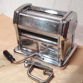 Sfogliatrice Professionale Imperia R.220, Manuale