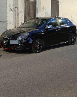 Alfa romeo Giulietta quadrifoglio verde 