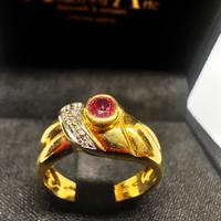 Anello oro 18kt corindone rosa diamanti 668/22
