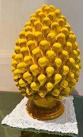 Pigna ornamentale in pregiata ceramica di Vietri