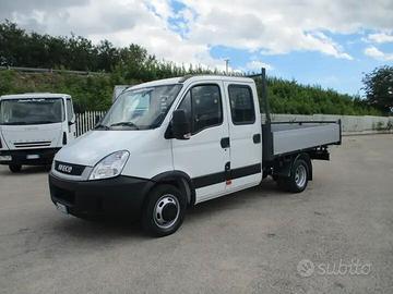 iveco daily 2010 doppia cabina per ricambi