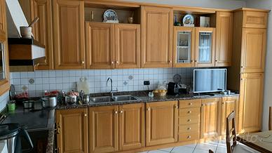 Cucina legno massiccio Rovere